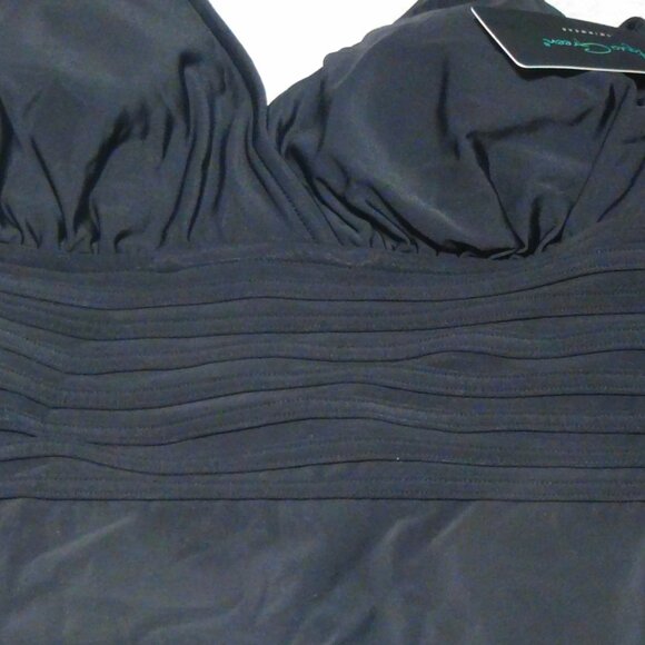 Aqua Women's One Piece Swimsuit Waist Detail Over the Shoulder Black S/M/L/XL - Picture 4 of 15